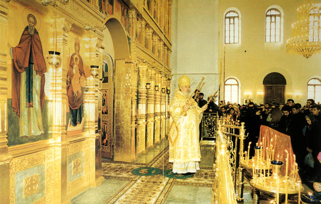 Торжественная церемония освящения Святейшим Патриархом Московским и Всея Руси АЛЕКСИЕМ Вторым  Спасо-Преображенского собора в городе Губкин