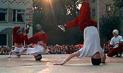 Фестиваль "Брейк Данс 2001 в Губкине"